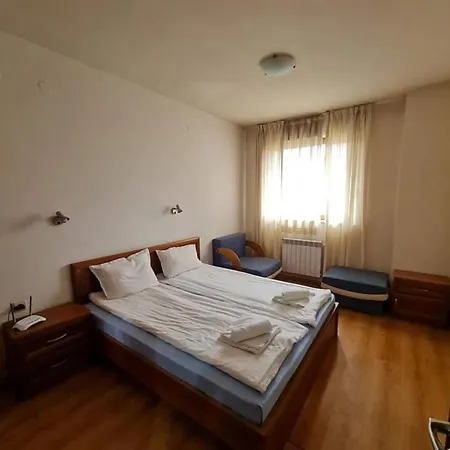 Edelweiss Aparthotel, 32