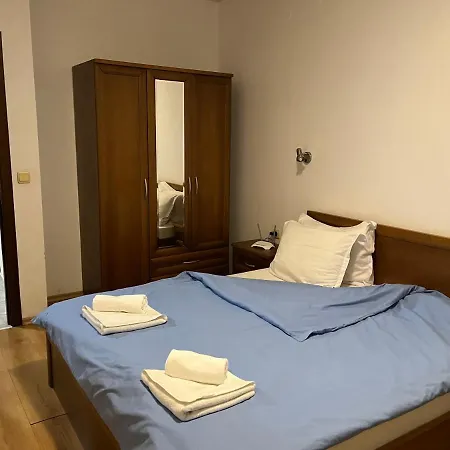 Edelweiss Aparthotel, 32 3* Bansko