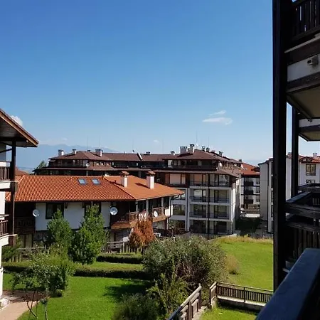 Edelweiss Aparthotel, 32 * Bansko